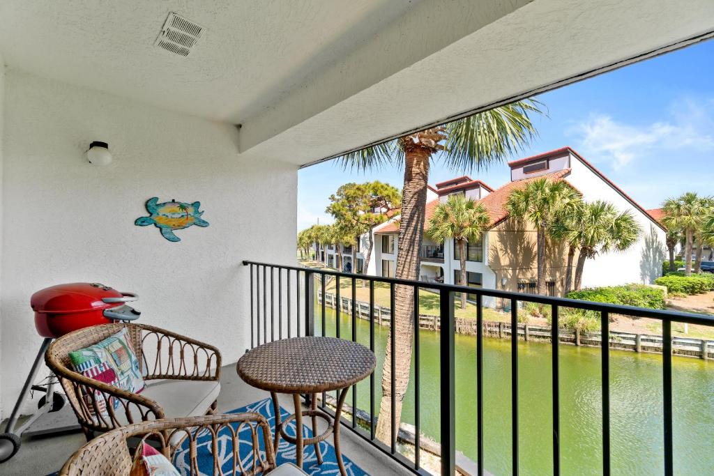 Edgewater Beach Resort by Panhandle Getaways - One-Bedroom Apartment