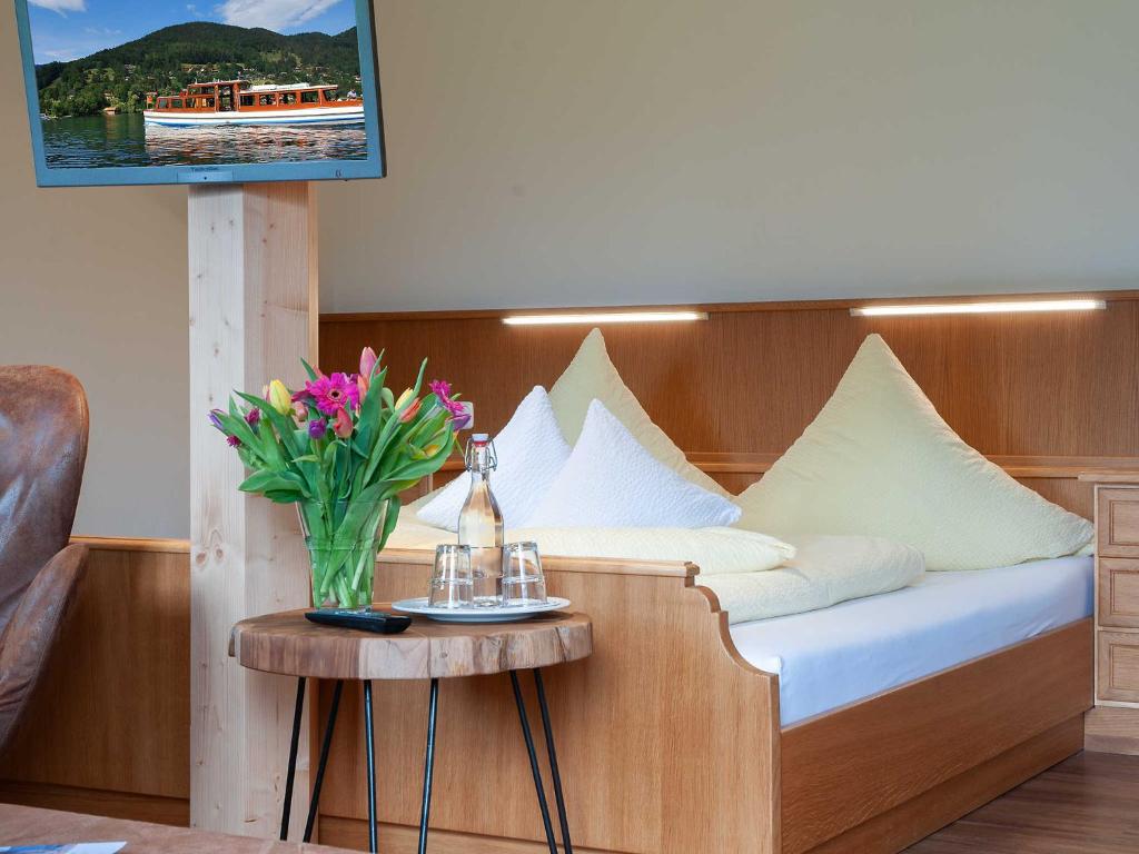 Postel nebo postele na pokoji v ubytování Gaestehaus Webermohof