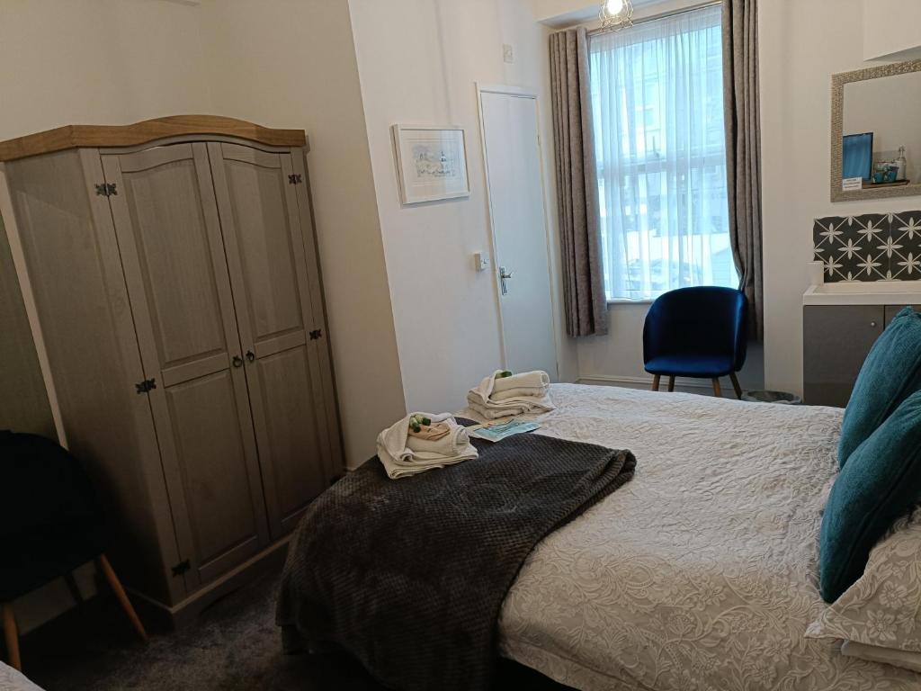 Postel nebo postele na pokoji v ubytování Tregella Guest House