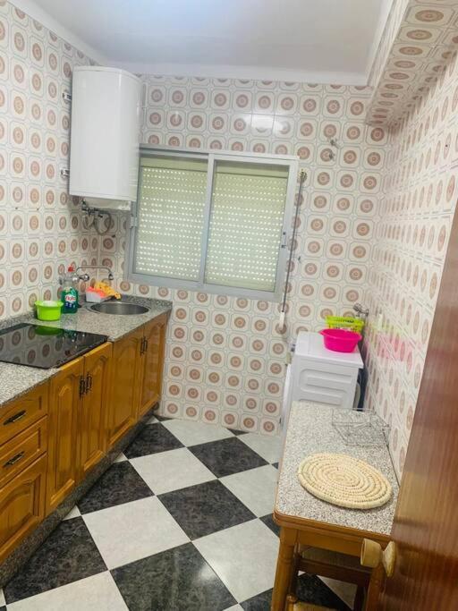 Kuchyňa alebo kuchynka v ubytovaní Villa Marilu