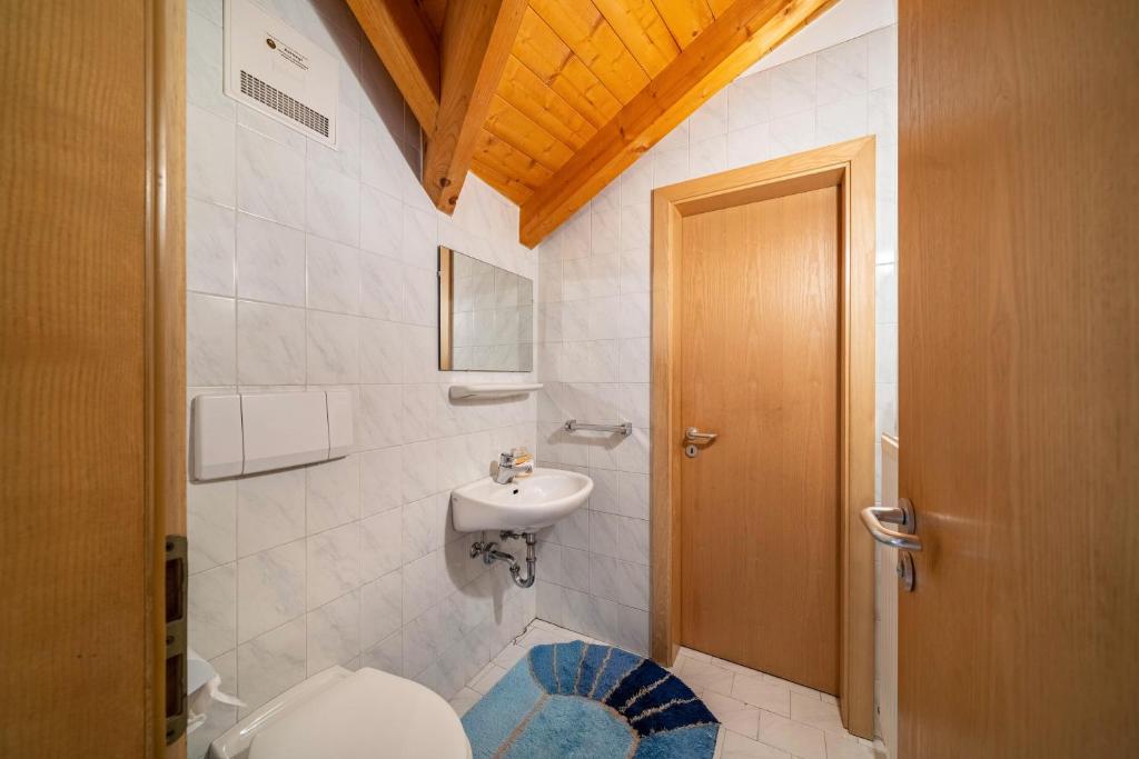 Koupelna v ubytování Apartment Luisa