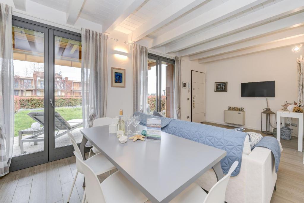 Telewizja i/lub zestaw kina domowego w obiekcie Borgo Gasparina Family Apartments