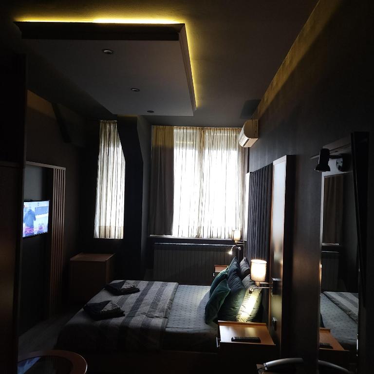 IN CLUB - Standard Double Or Twin Room