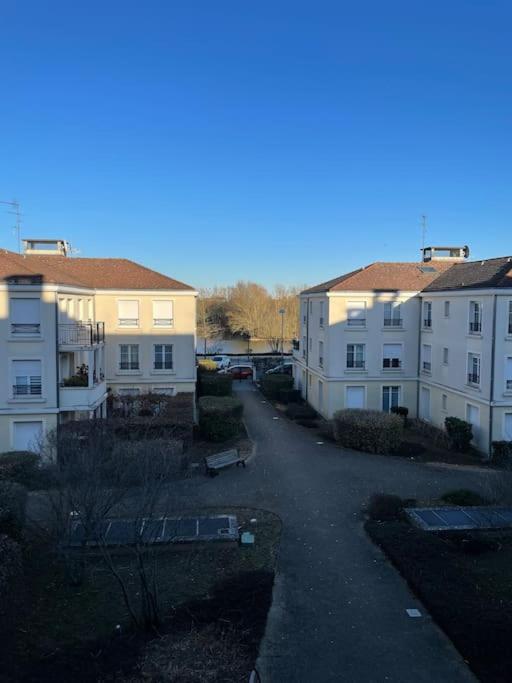 Budynek, w którym mieści się apartament