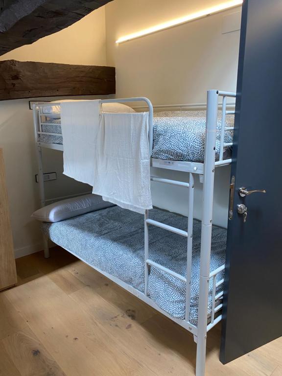 Postel nebo postele na pokoji v ubytování Albergue turístico de Eugi