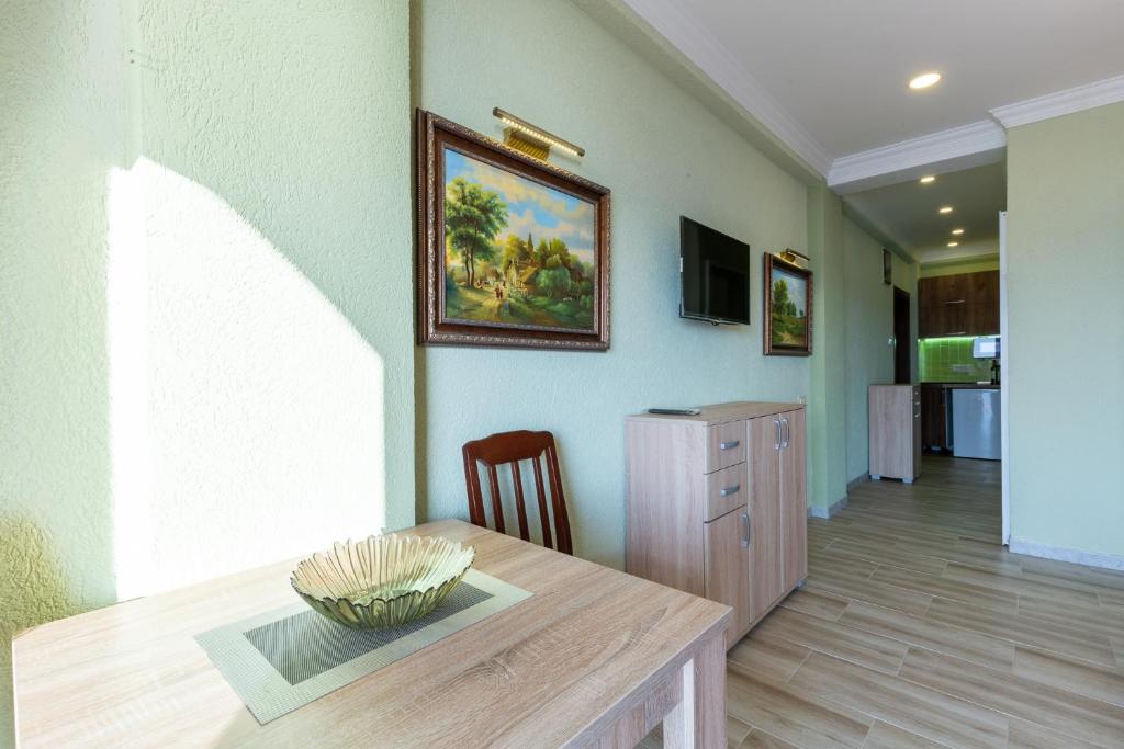 Kuchyň nebo kuchyňský kout v ubytování DreamSea Apartment