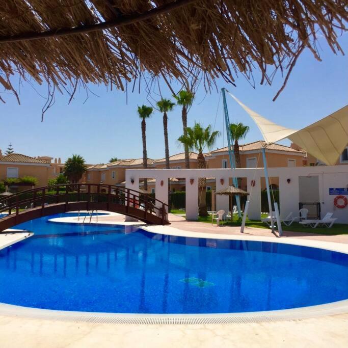 House sleeps 6, large pool walk to beach, Vera – Preços 2023 ...