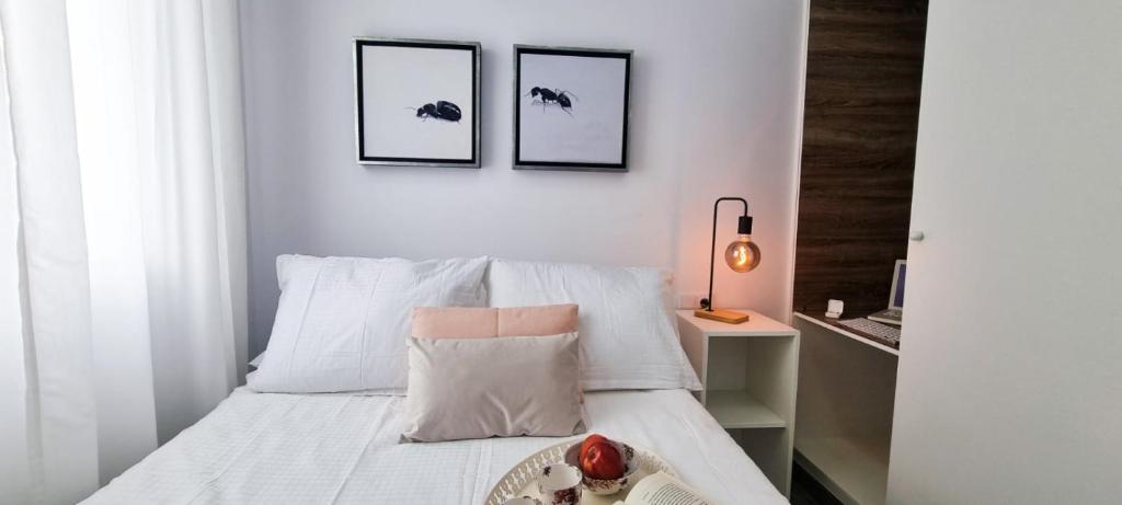 Posteľ alebo postele v izbe v ubytovaní Cozy & Quiet Apartment Capitán Huelin