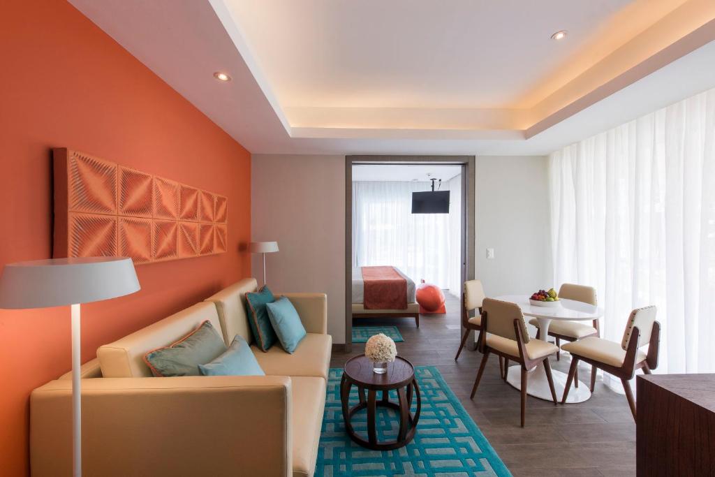 Nickelodeon Hotels & Resorts Punta Cana - Gourmet All Inclusive by Karisma - Suite De Piscina De Inmersión De Swank
