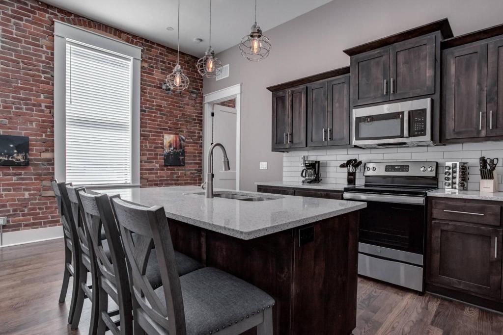 1889 Loft, Smithville (updated prices 2024)