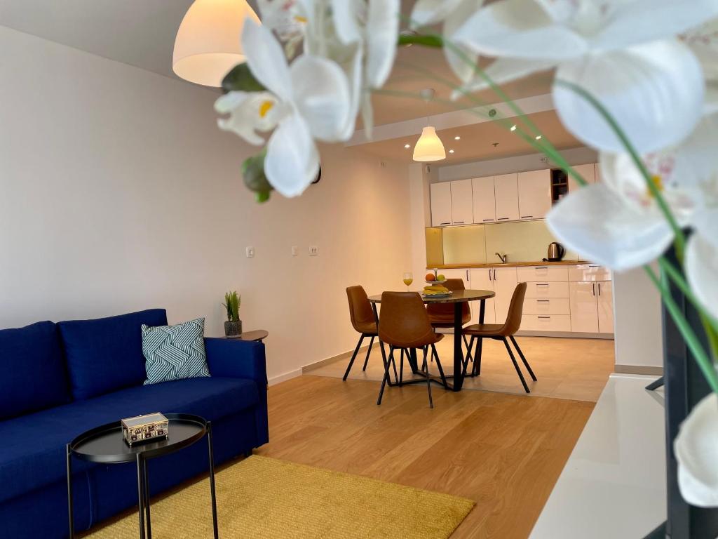 LAUS III , brand new lovely one-bedroom apartment