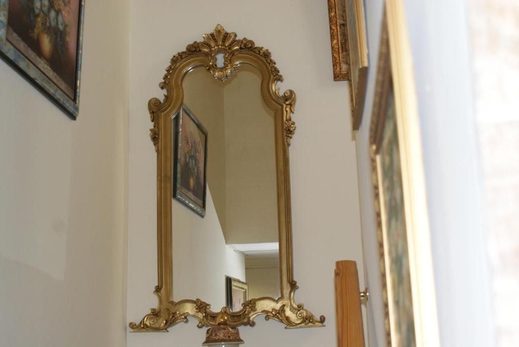 Maximiano Herculeo - Resim 33