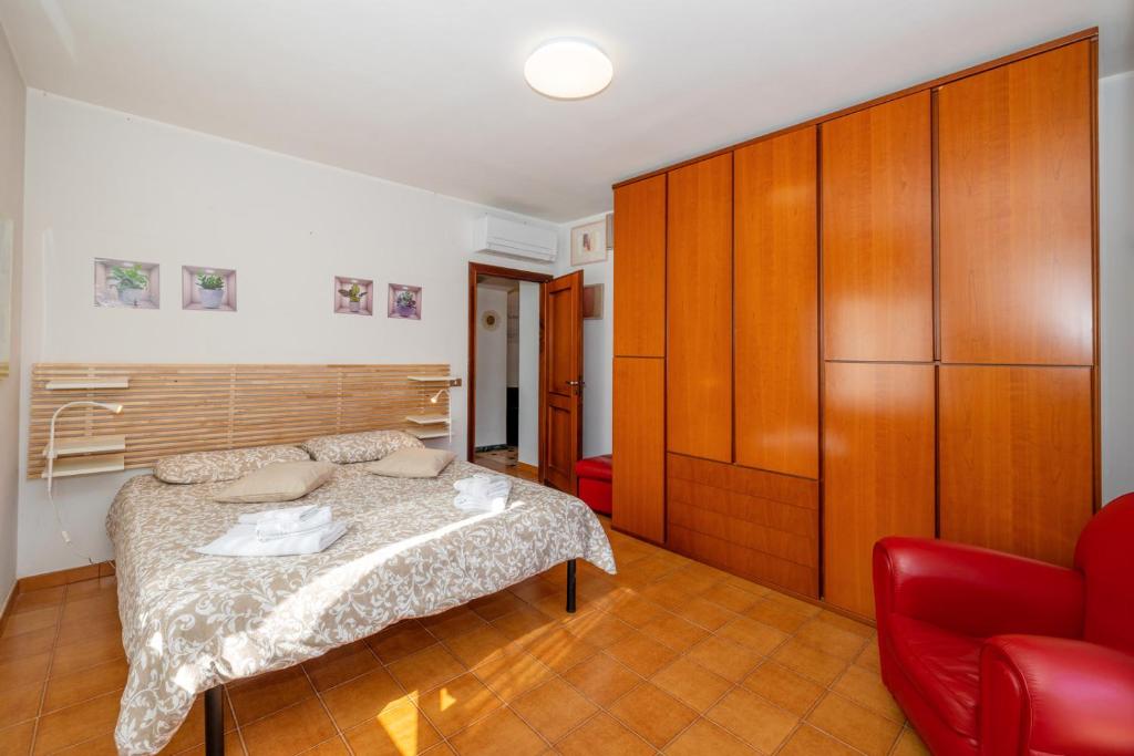 Posteľ alebo postele v izbe v ubytovaní Villa Teresa a due passi da Finalborgo