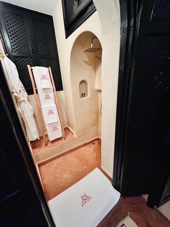 Postel nebo postele na pokoji v ubytování Riad RIM