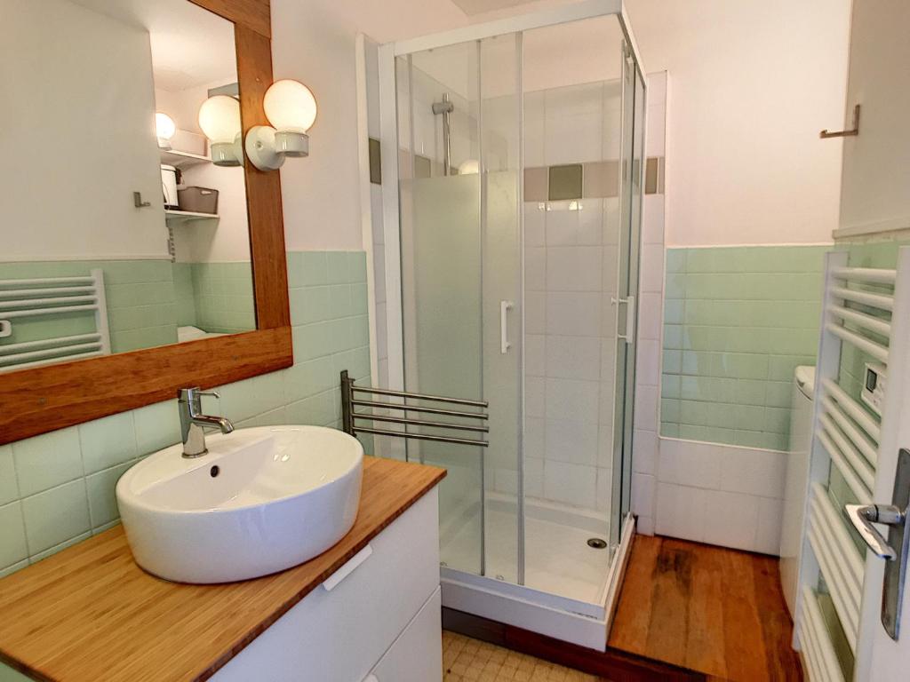 Kúpeľňa v ubytovaní T3 renove 6 couchages avec parking près plage - Palavas - FR-1-715-12
