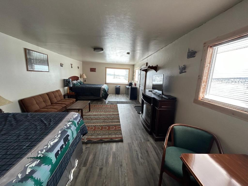 Gunsight Mountain Lodge (USA Sutton)