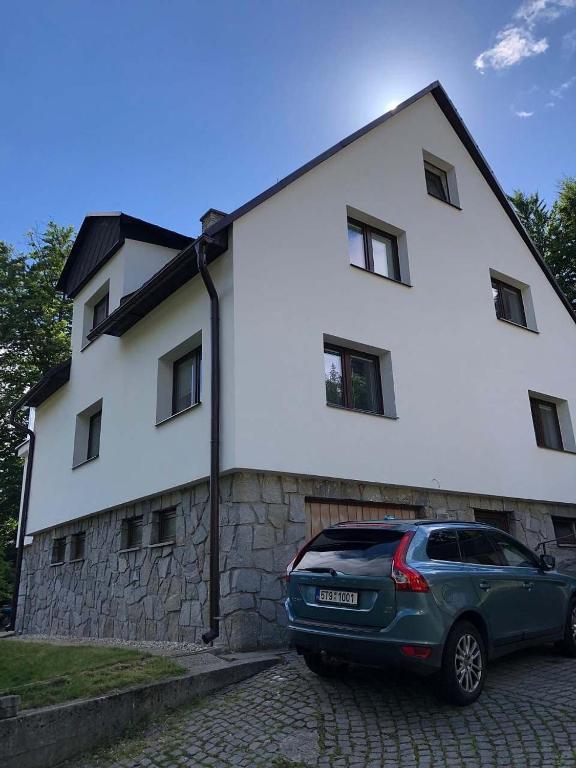 Budova, kde se apartmán nachází
