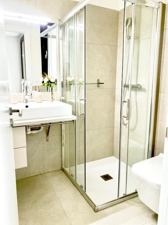 A bathroom at Hotel-Apartment with big terrace