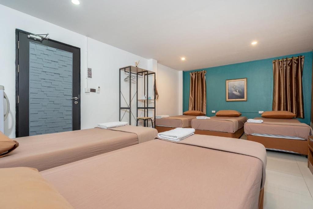 Postel nebo postele na pokoji v ubytování Black Pantera Hostel