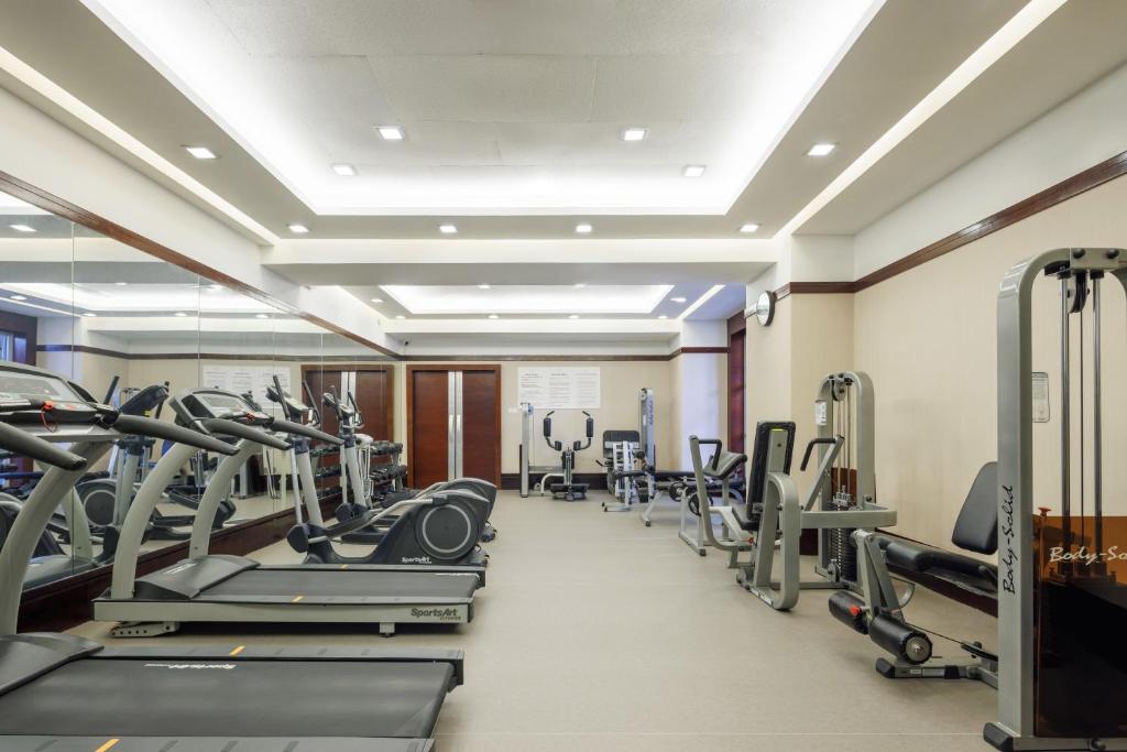 Fitness centrum a/nebo fitness zařízení v ubytování Sunflower Hotel &Residence, Futian Port Branch