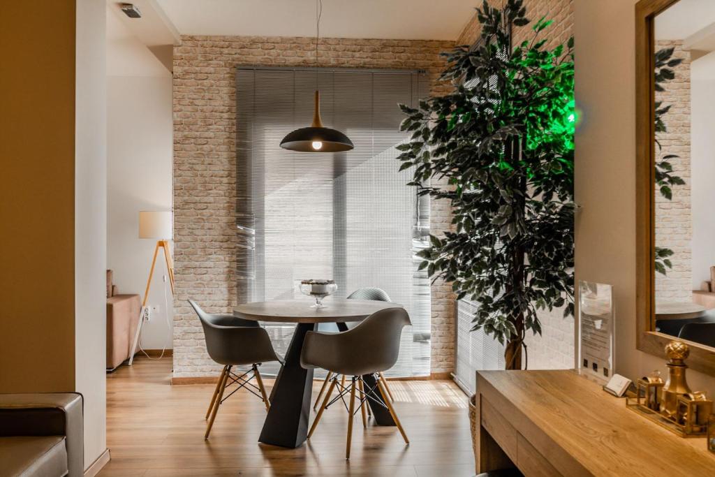 Superior One Luxury Apartments - 13