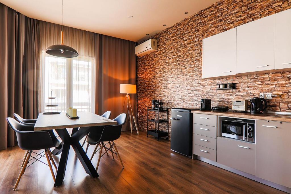 Superior One Luxury Apartments - 16