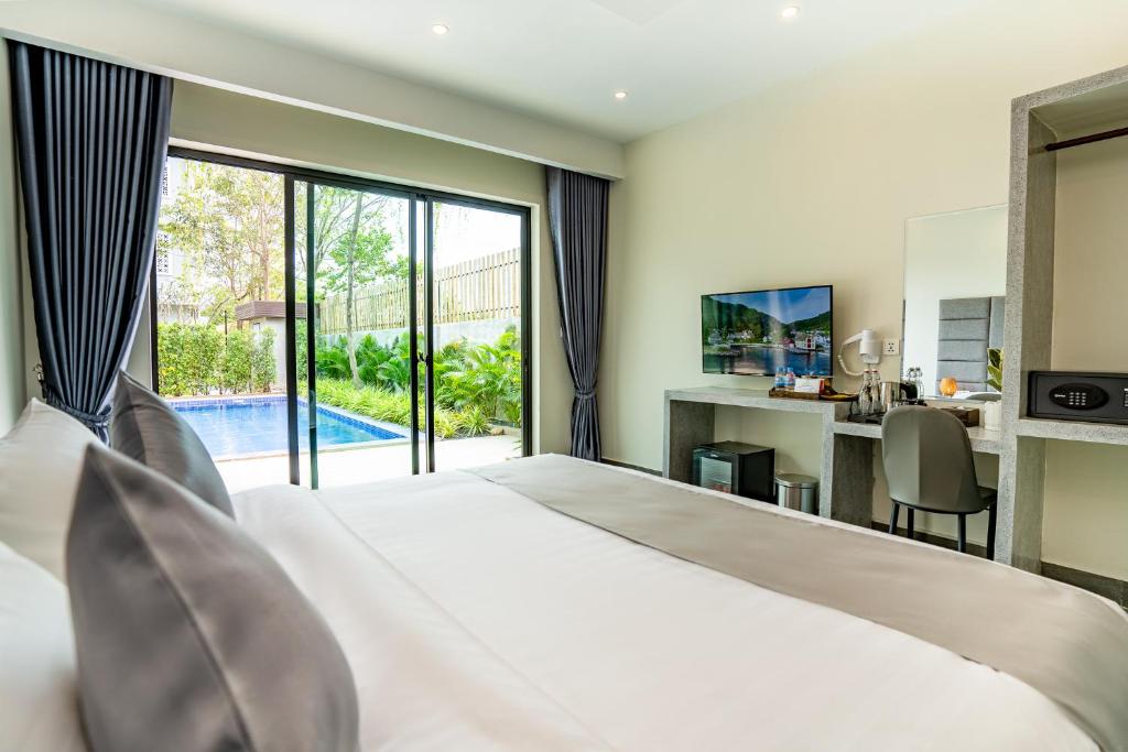 Bazén v ubytování Rainforest Hotel by NSUN nebo v jeho okolí