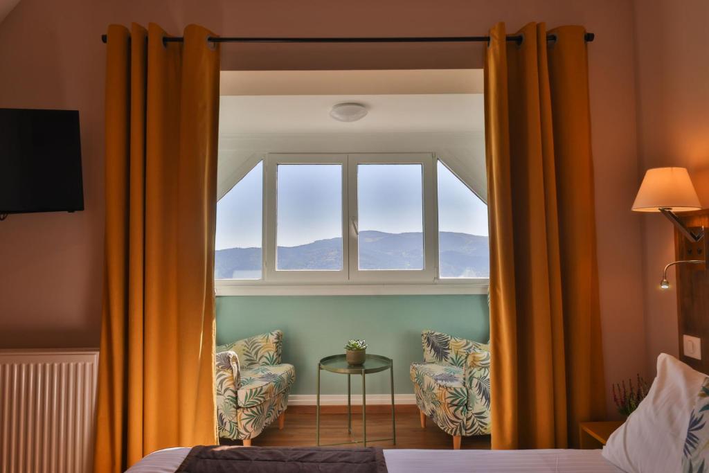 Logis Hôtel Restaurant Panorama - 舒适三人间