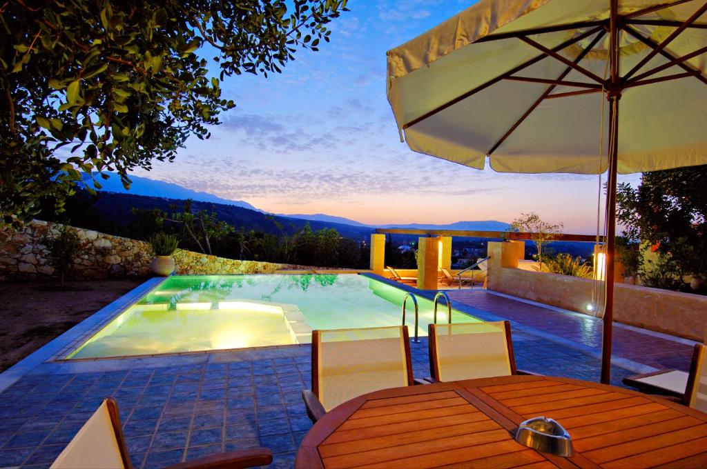Kép Ariadne - Apokoron Villa with 2 Large Private Pools and Great Views szállásáról Gavalohóriban a galériában