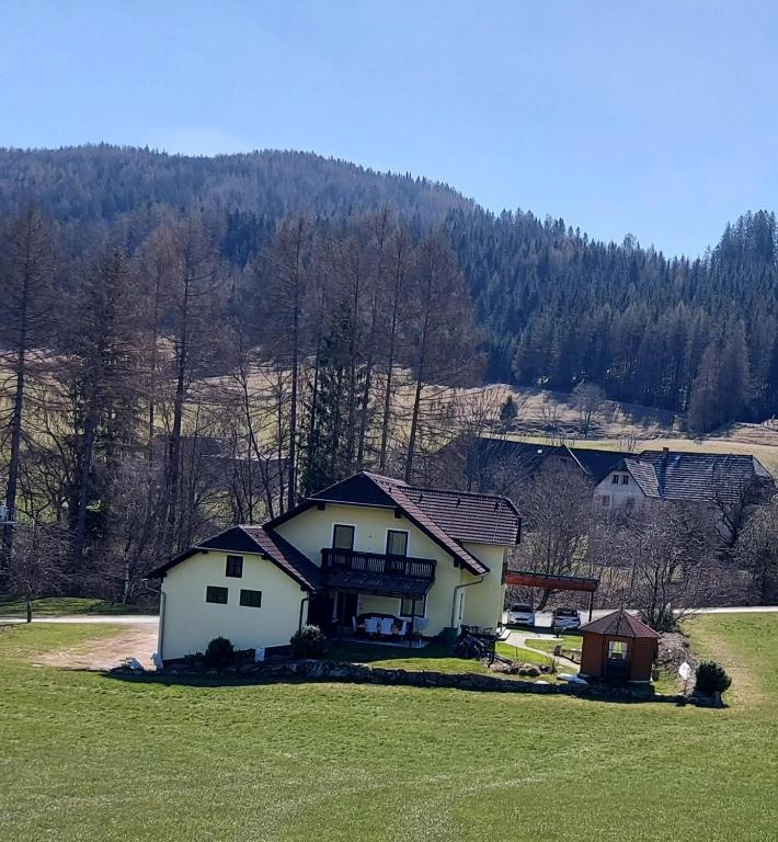 Příroda nedaleko apartmánu
