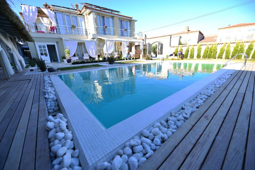 Sade Alacati Hotel - Deluxe Doppelzimmer Mit Garten- Und Poolblick