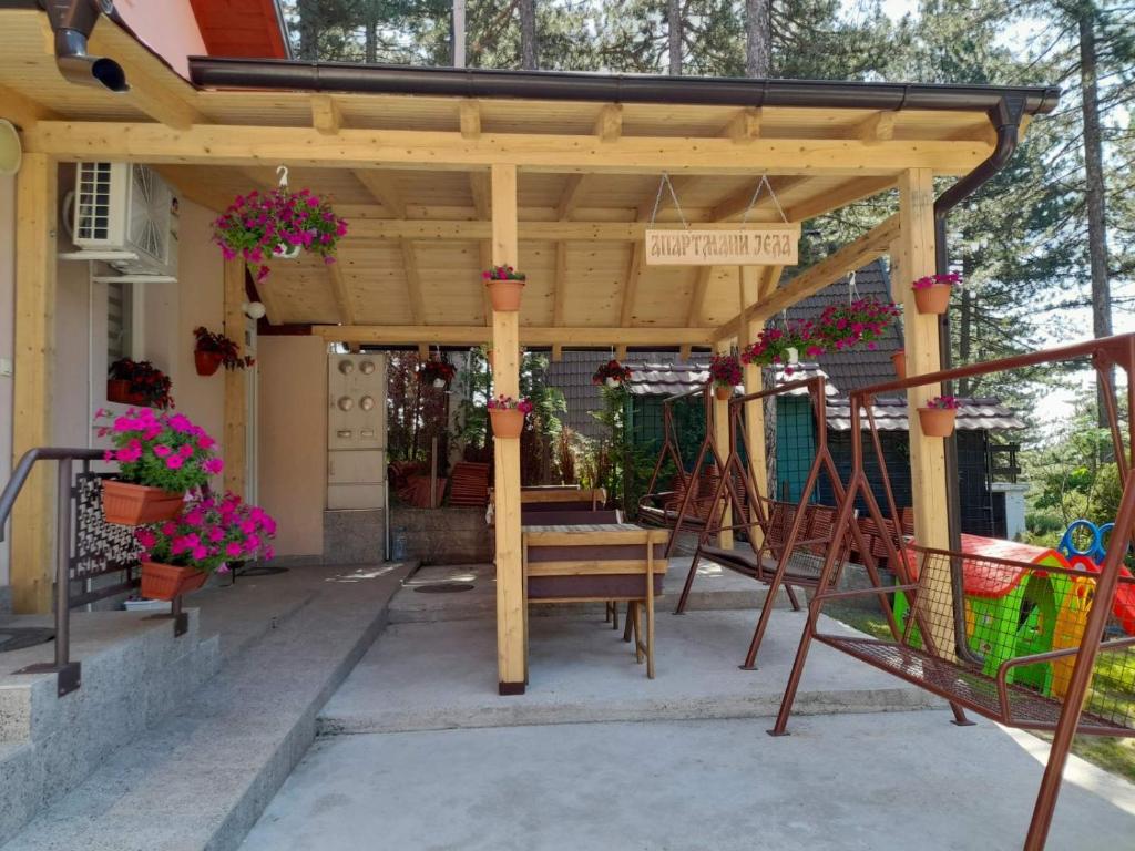 Budova, kde se apartmán nachází