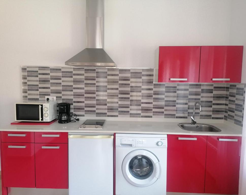 A kitchen or kitchenette at Alojamiento rural El Refugio