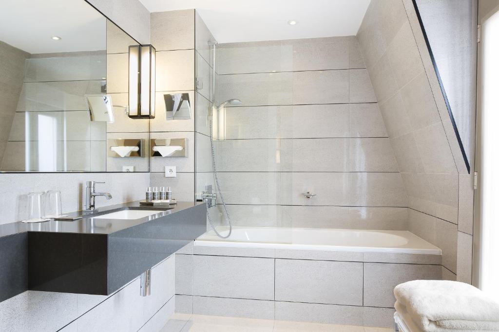 Balmoral Champs Elysées - Resim 17