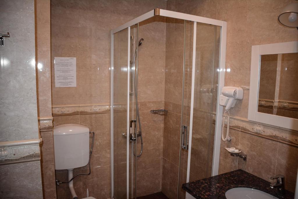 Golden Rose Residence - Resim 45