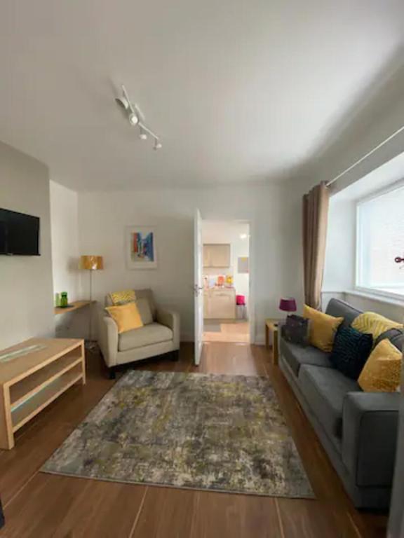 Location, Location! 1 Bed Apt Killarney, Killarney (precios