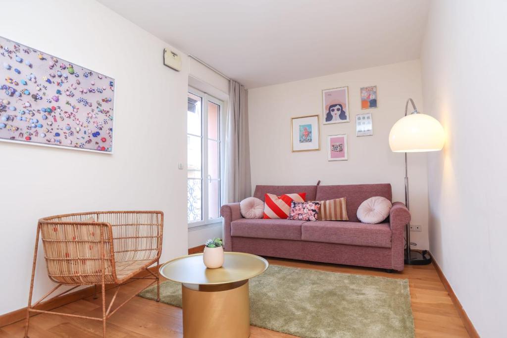Posedenie v ubytovaní IMMOGROOM - Beautiful and cosy- Suquet- near the beaches - AC