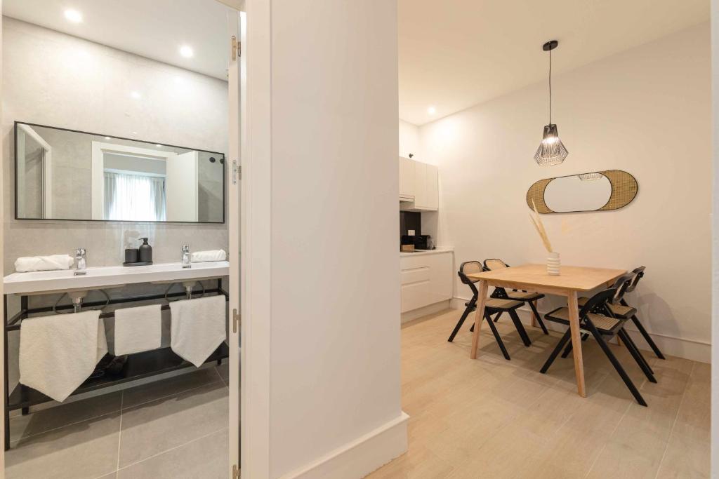 ISG Apartments Cuna - Resim 31