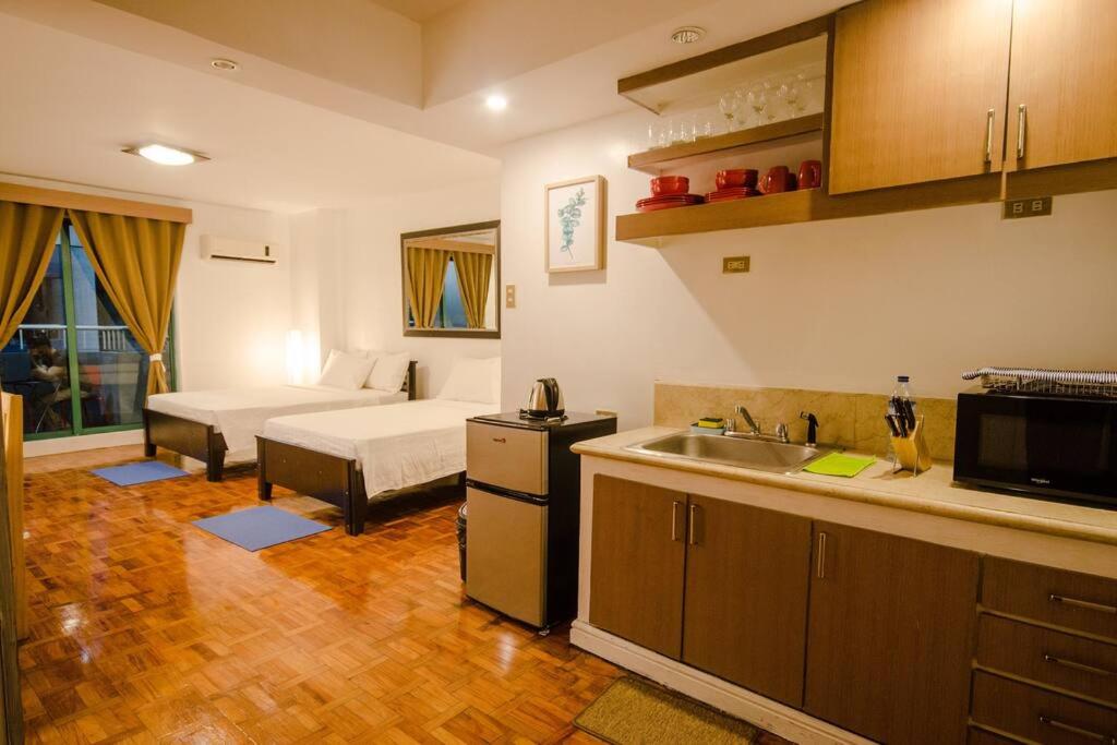 Poblacion Studio Makati Pili Suite 1BR 47sqm