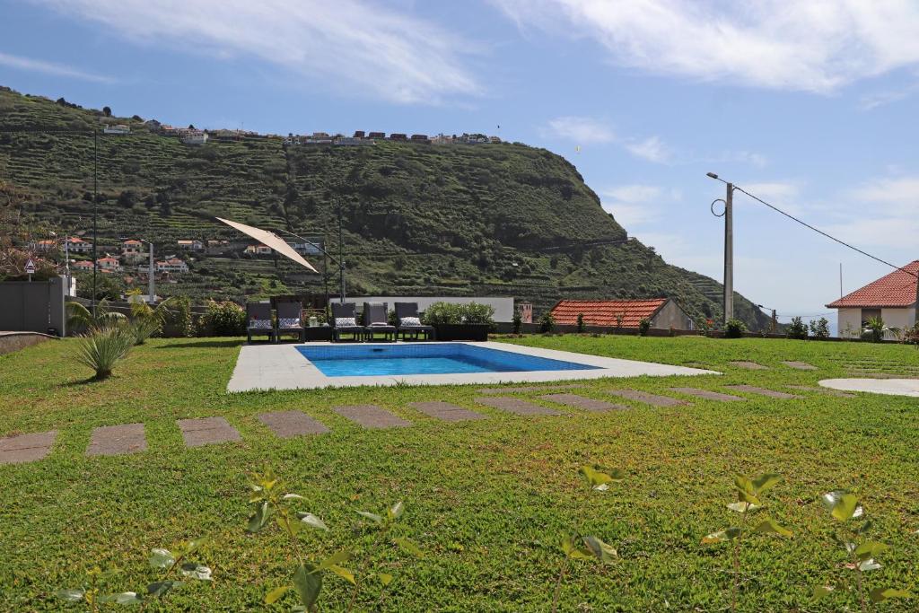 Fotografie z fotogalerie ubytování Casa das Rosas by Homing v destinaci Arco da Calheta