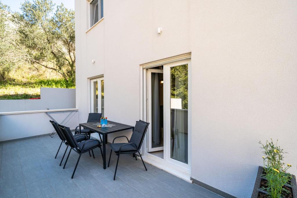 Balkón nebo terasa v ubytování Apartment Olive 2