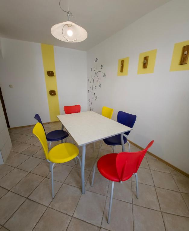 Posedenie v ubytovaní Apartments Cacija