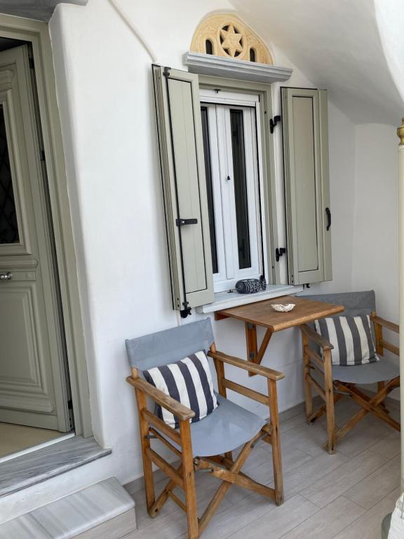 Gallery image of Marianna's Studio in Tinos Town