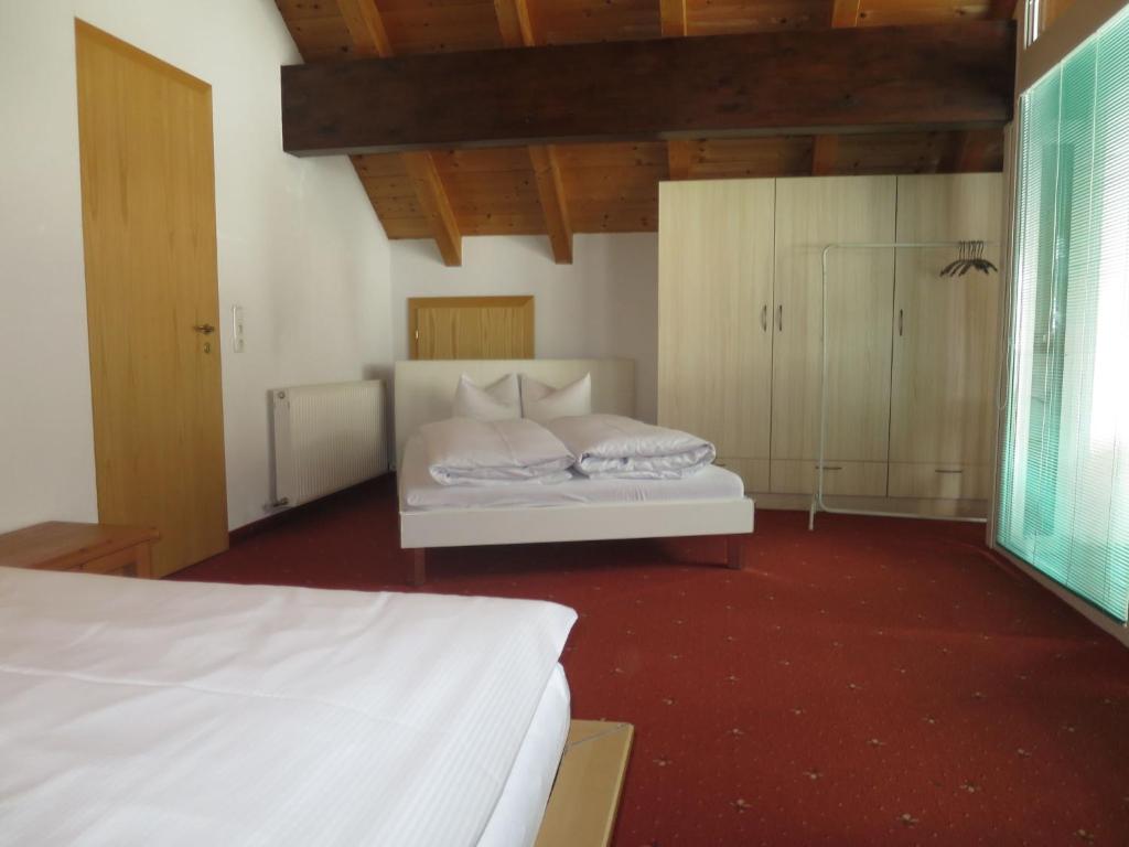 Fotografie z fotogalerie ubytování Apartment Schmiedbach by Interhome v destinaci Sankt Anton am Arlberg