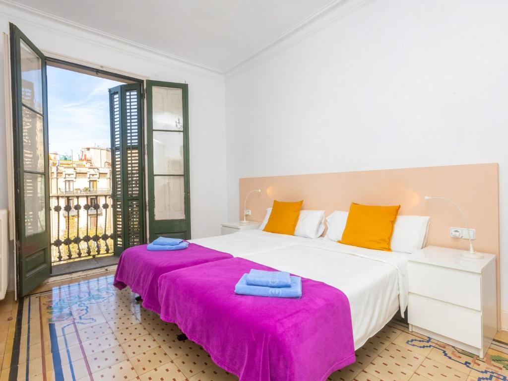 Apartment Eix-Dret-Roger de LLuria-Valencia by Interhome ...