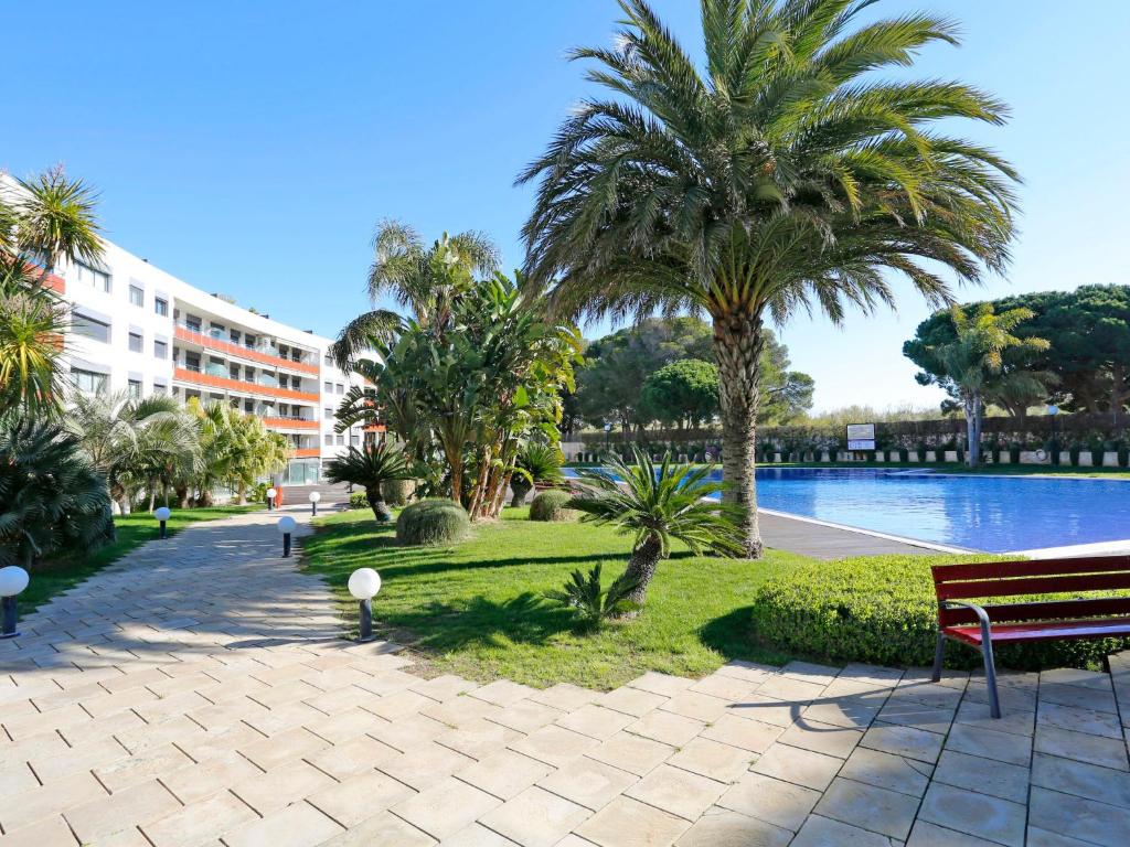 Bazén v ubytovaní Holiday Home Sol Cambrils Park-6 by Interhome alebo v jeho blízkosti