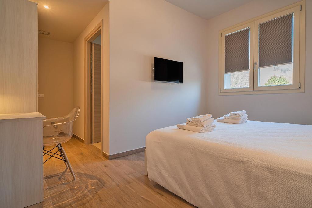 Le Alpi bed&living - Habitación Doble Con Baño Privado