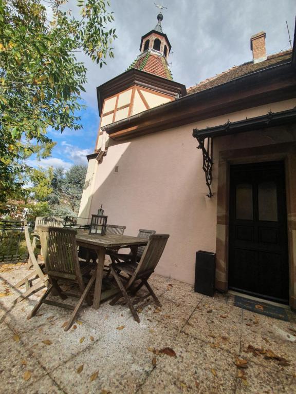 Budova, v ktorej sa apartmán nachádza