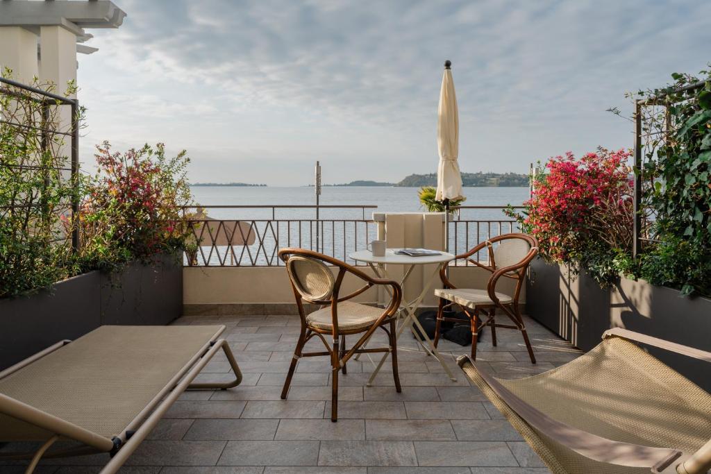 Hotel Du Lac Gardone Riviera - Room With Lake View And Terrace