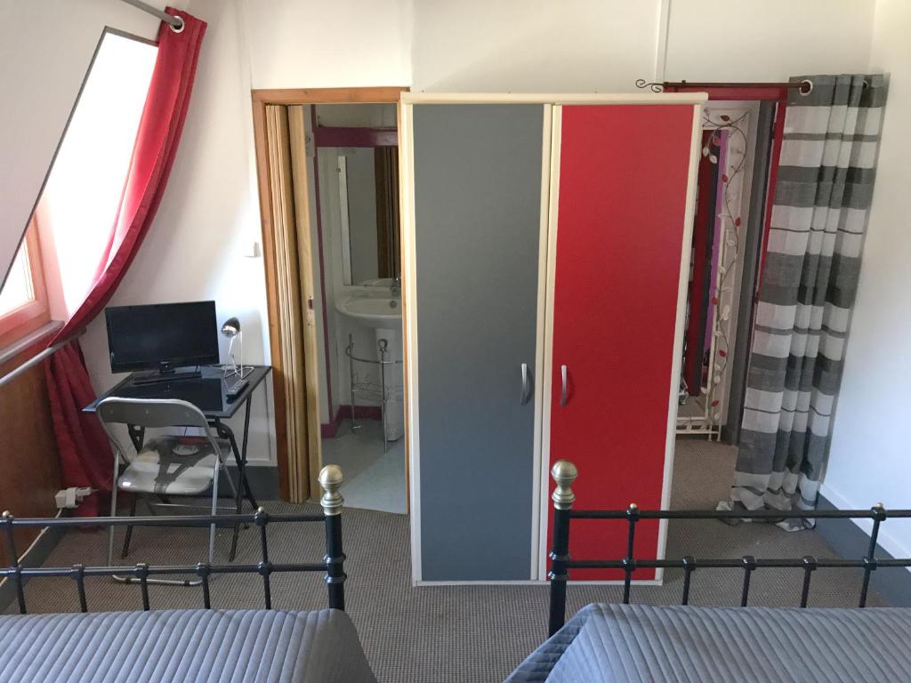 Les Meublés du Rocher - Près du parc LE PAL - Apartamento De Un Dormitorio